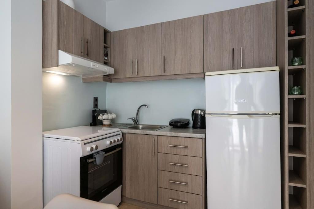 Skyhigh Haven Apartment Kalamata Exterior photo